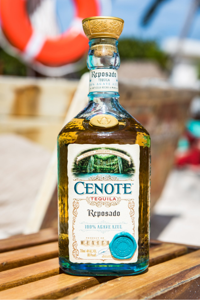 Cenote Tequila Reposado2